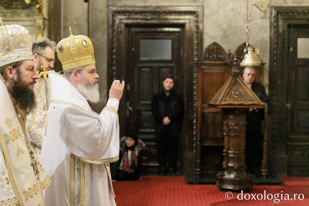 Liturghie arhierească la Catedrala Mitropolitană din Iași  în cinstea Sfinților Trei Ierarhi / Foto: pr. Silviu Cluci